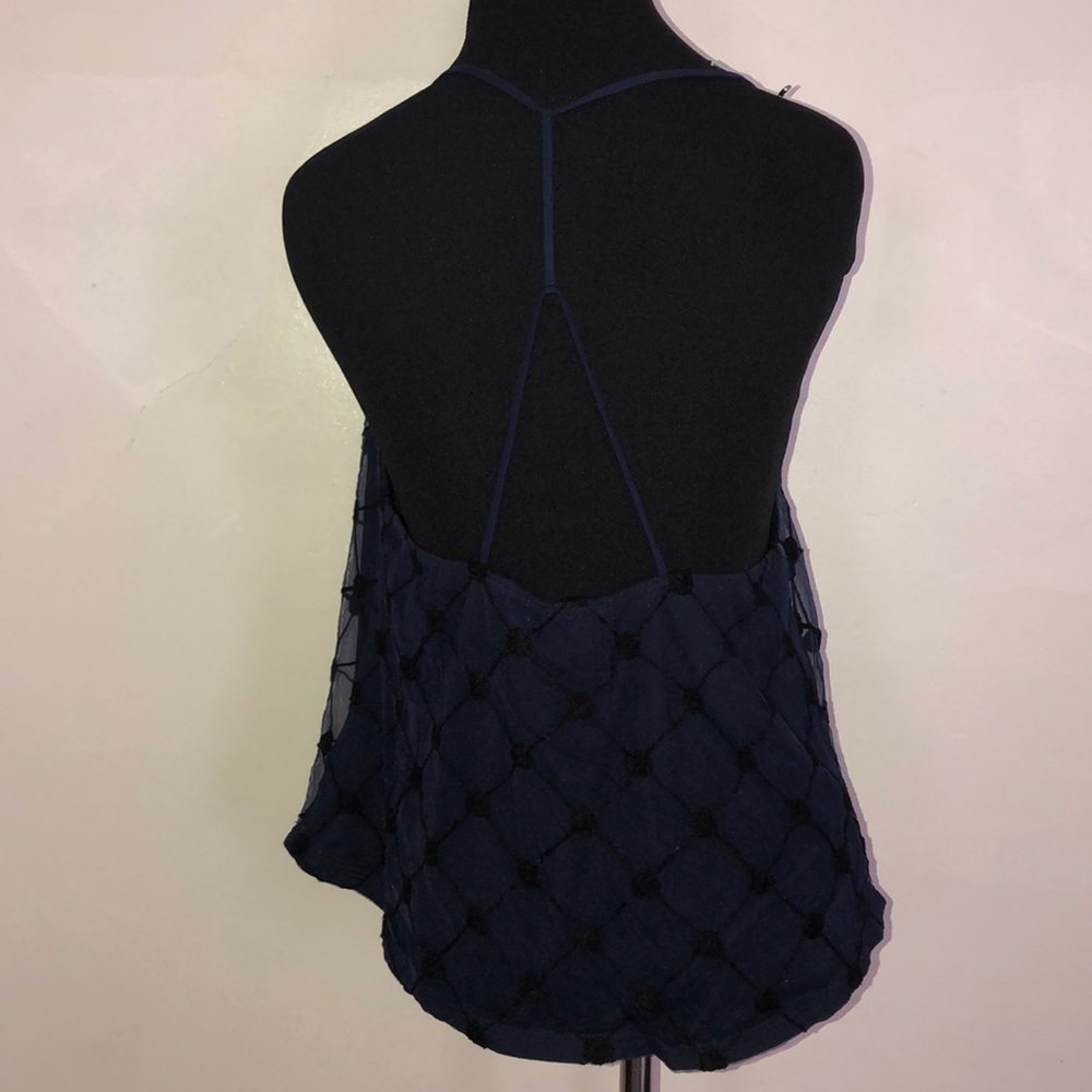 Embroidered Crop Top - Picture 3 of 4